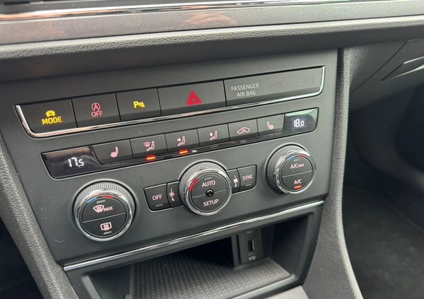 Seat Leon cena 49900 przebieg: 198000, rok produkcji 2015 z Elbląg małe 631